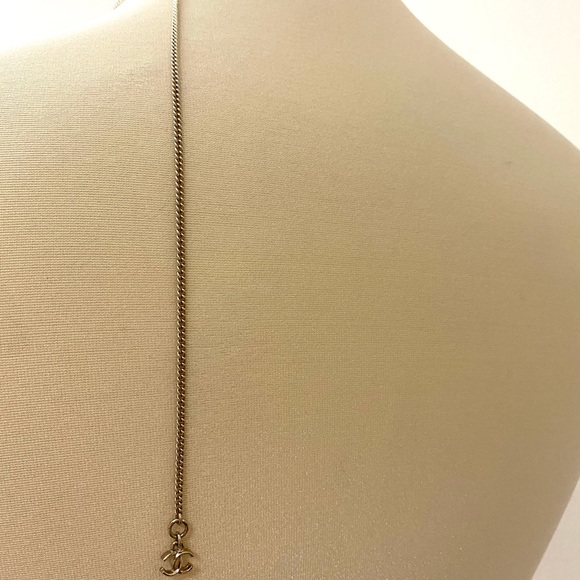 Authentic Chanel necklace, never been used - Picture 12 of 15